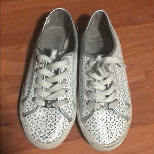 Selling MK shoe size 3